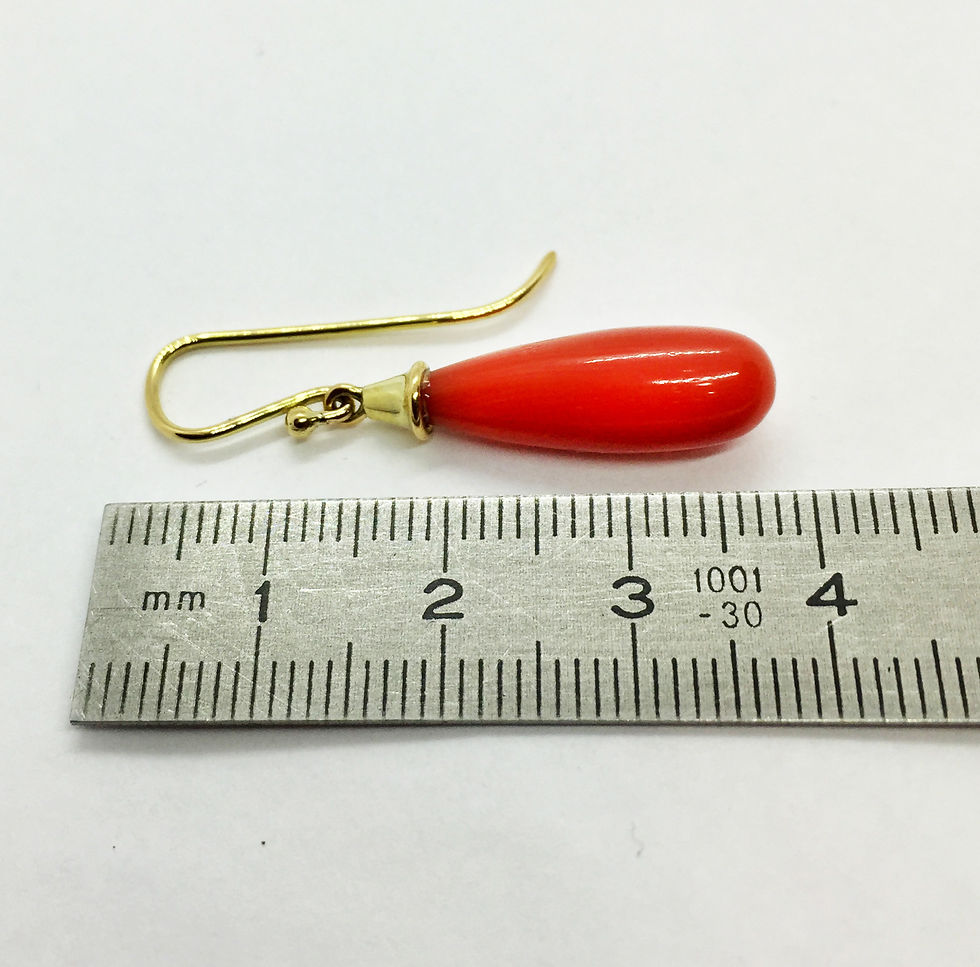 Miniaturbild: Ohrhänger mit Edelkorallen Tropfen in 750er Gelbgold