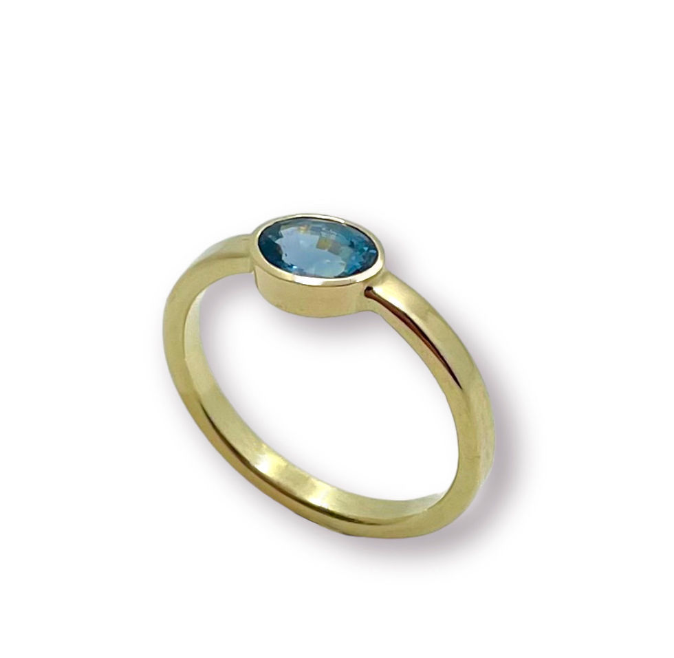 Miniaturbild: Ring Unikat in 750er Gelbgold mit Saphir "oval" in RW 54
