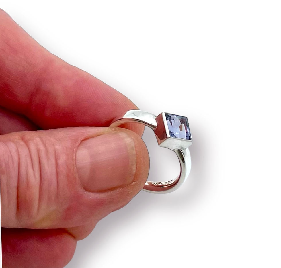 Miniaturbild: Ring Unikat in 935er Silber/ rhod. mit Iolith carrée RW 55