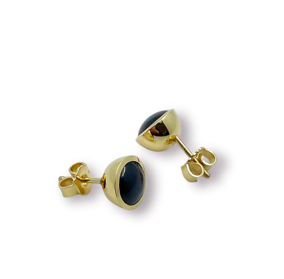 Miniaturbild: Ohrstecker mit Granat "Buff-Top" in 750er Gelbgold