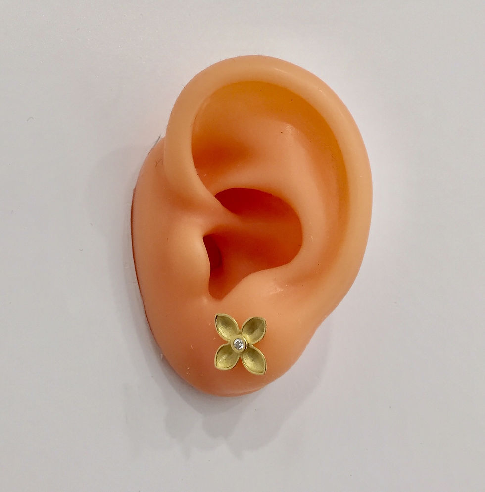 Miniaturbild: Unikat Ohrstecker in 750er Gelbgold mit Brillanten