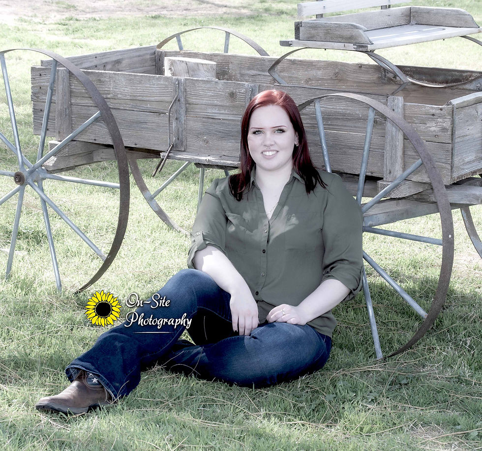 senior girl photo session, seniors, graduation photos, buckeye, az portrait studio on site