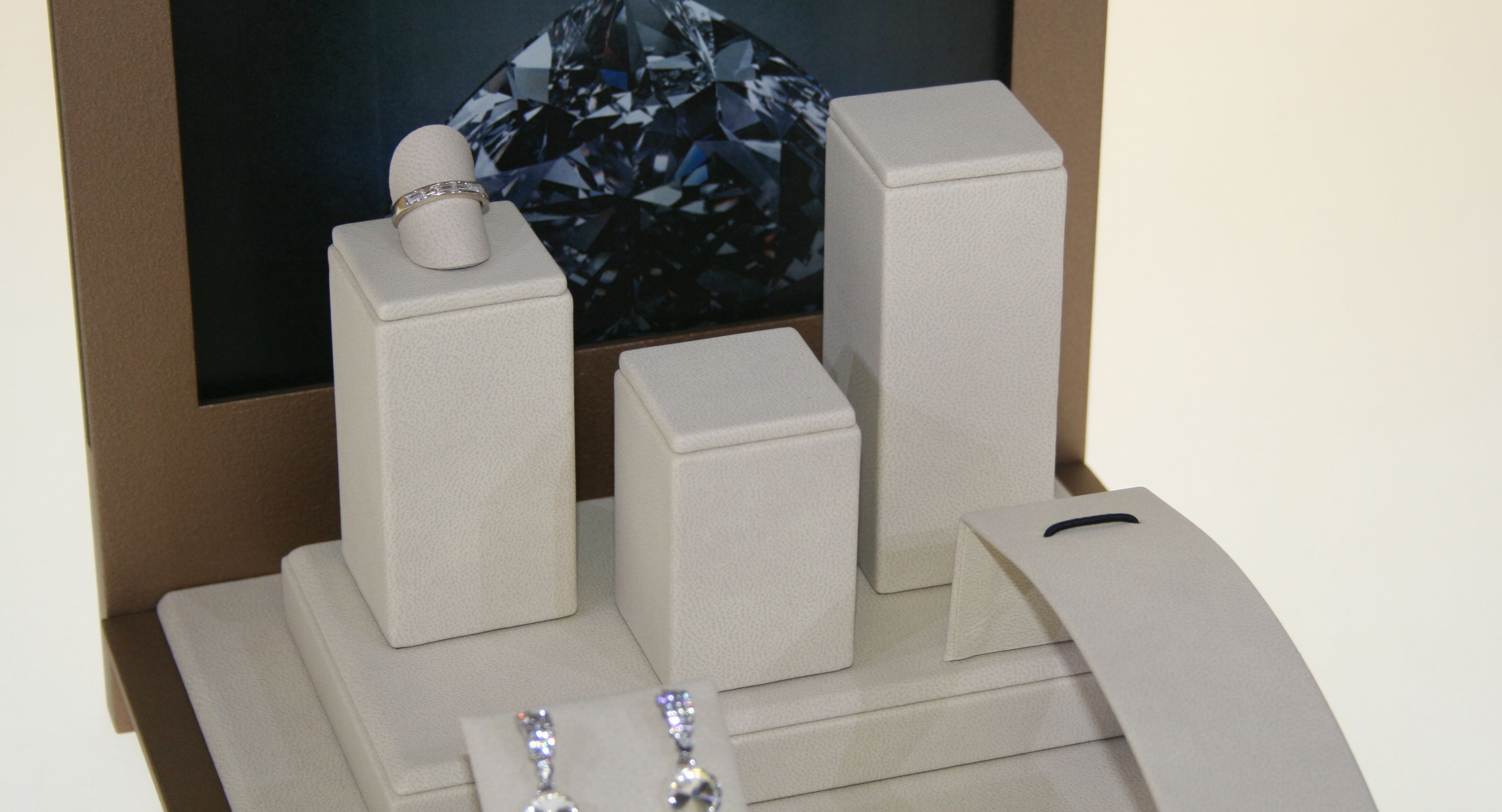 VORTEIL Display Set close up