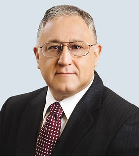 Gomez (2).jpg