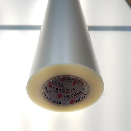 La película transfer es un láminado que se aplica sobre cualquier vinil, este para proporcionarle la facilidad de instalación sobre casi cualquier Rígido.