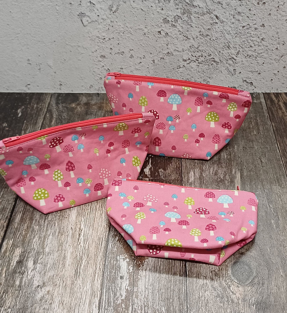 Small Pink Toadstools Zipper Pouch