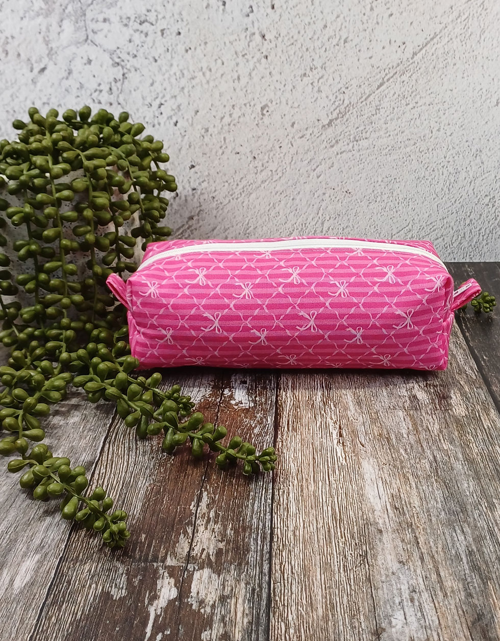 Boxy Bow Zipper Pouch