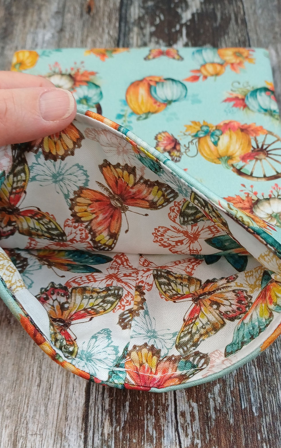 Thumbnail: Pumpkin & Butterfly Book Sleeve