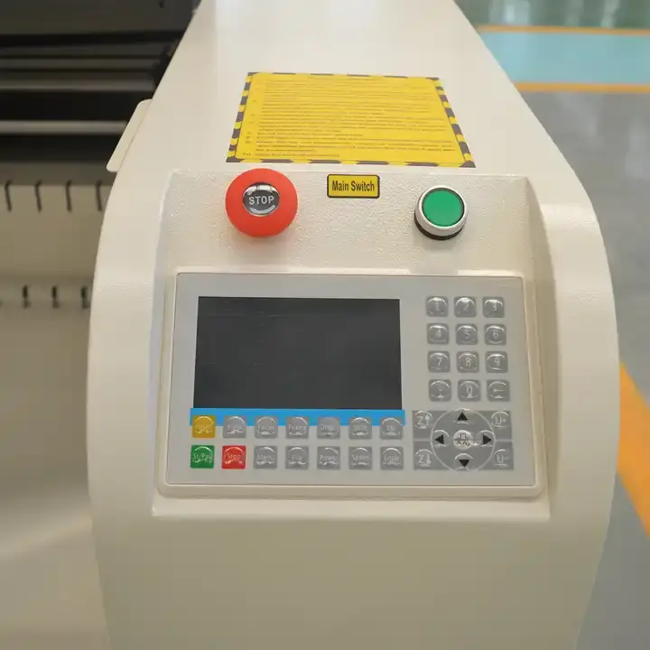 Miniatura: maquina laser