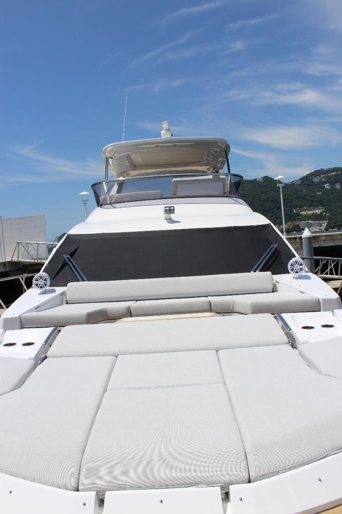 Miniatura: AZIMUT 60 pies /Capacidad: 15 Personas