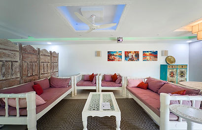 Lounge_Room_3.jpg