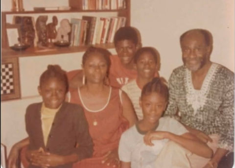 Family photo with Nikyn, Jumoke, Kai and Mia