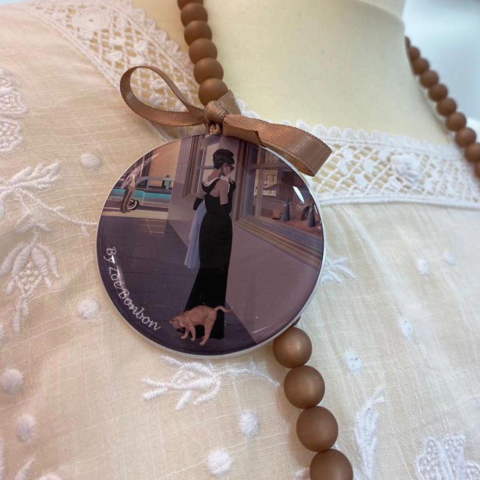 Thumbnail: MINK OPAQUE long necklace and its mother-of-pearl "Breakfast at Tiffany"