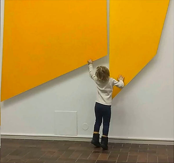 lilla flickan vid PolyG.jpg