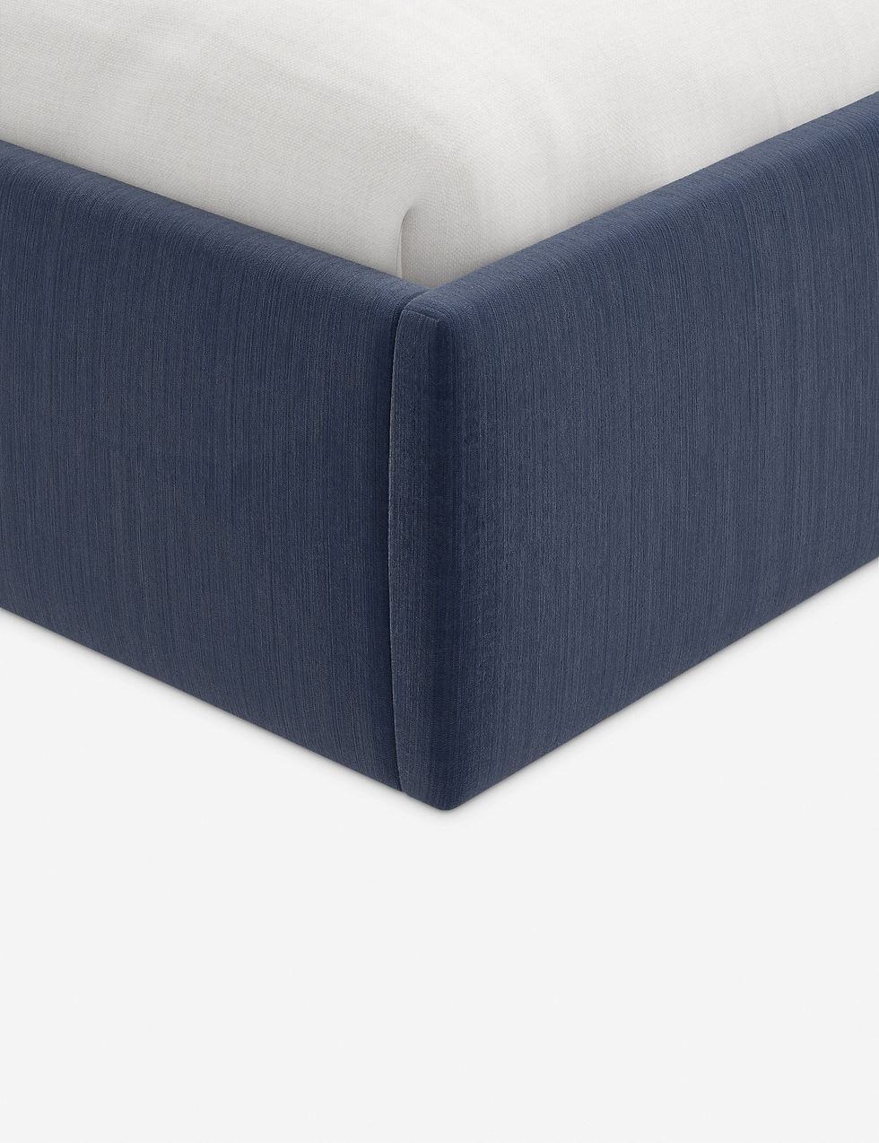 Miniatura: Architectural Triangular Headboard Upholstered Platform Bed in Bespok