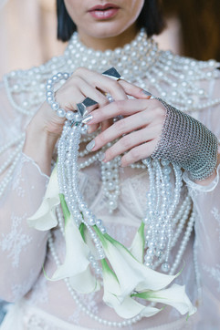 Shooting inspiration mariage argent dentelles