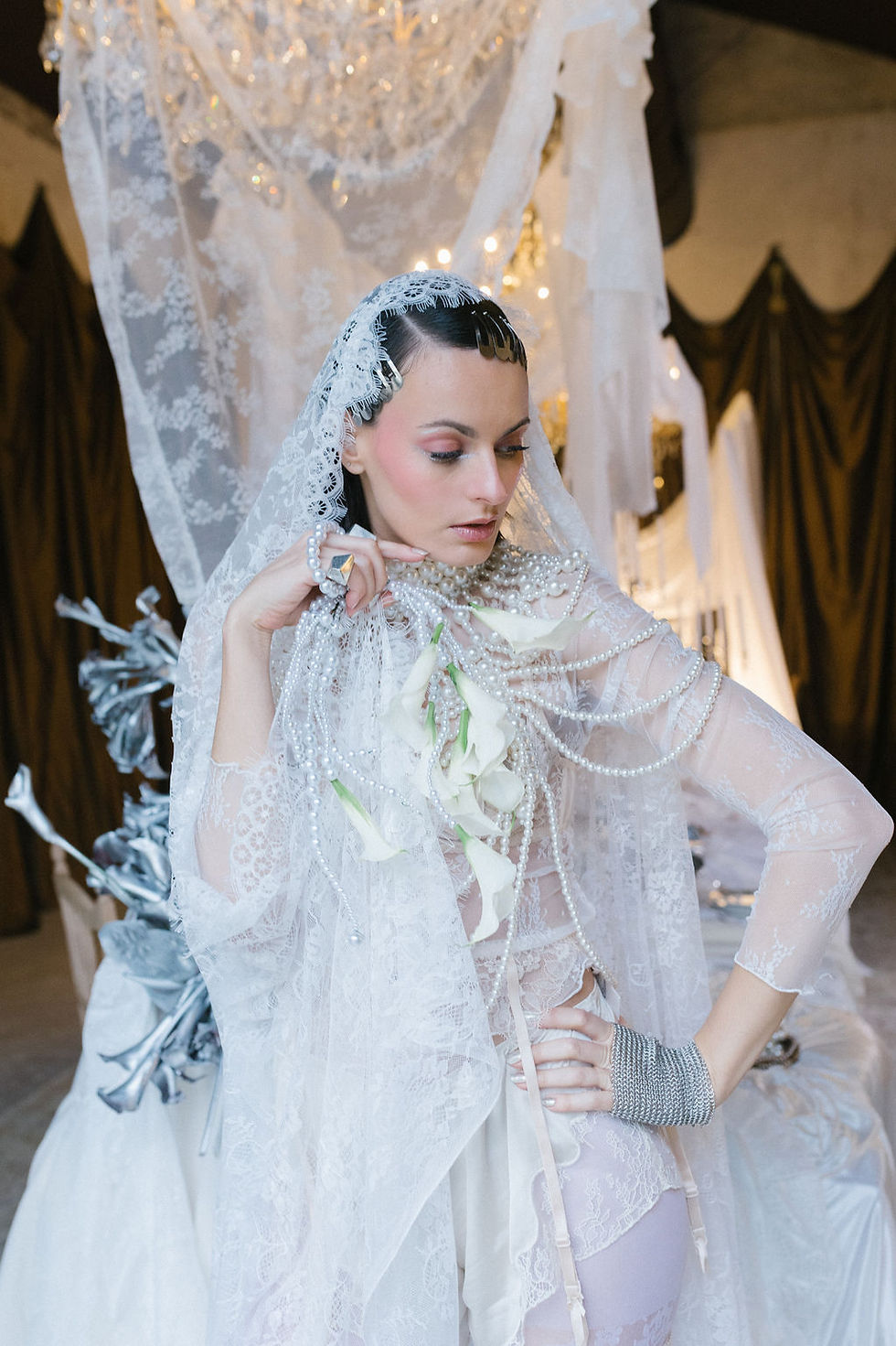 Shooting inspiration mariage argent dentelles