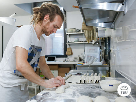 LUISTER - Brood voor morgenvroeg