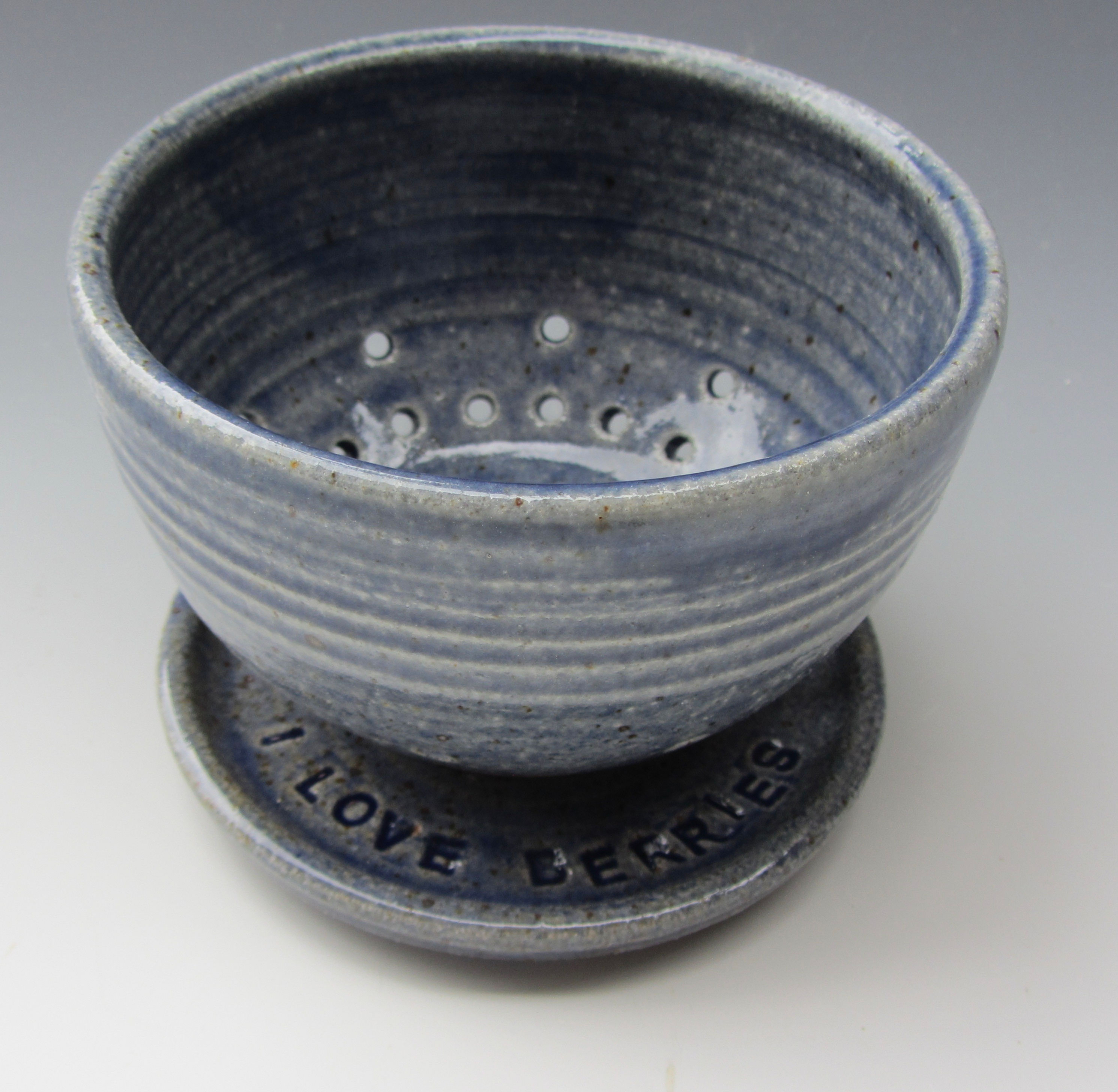 Stoneware Berry Bowl