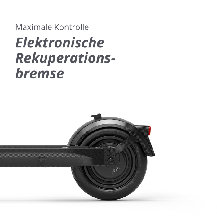 schwarzer e-Scooter Hinterrad