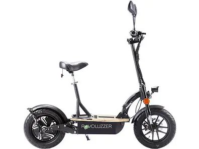 e-Scooter mit Sitz seitlich