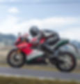 Sportmotorrad fährt schnell