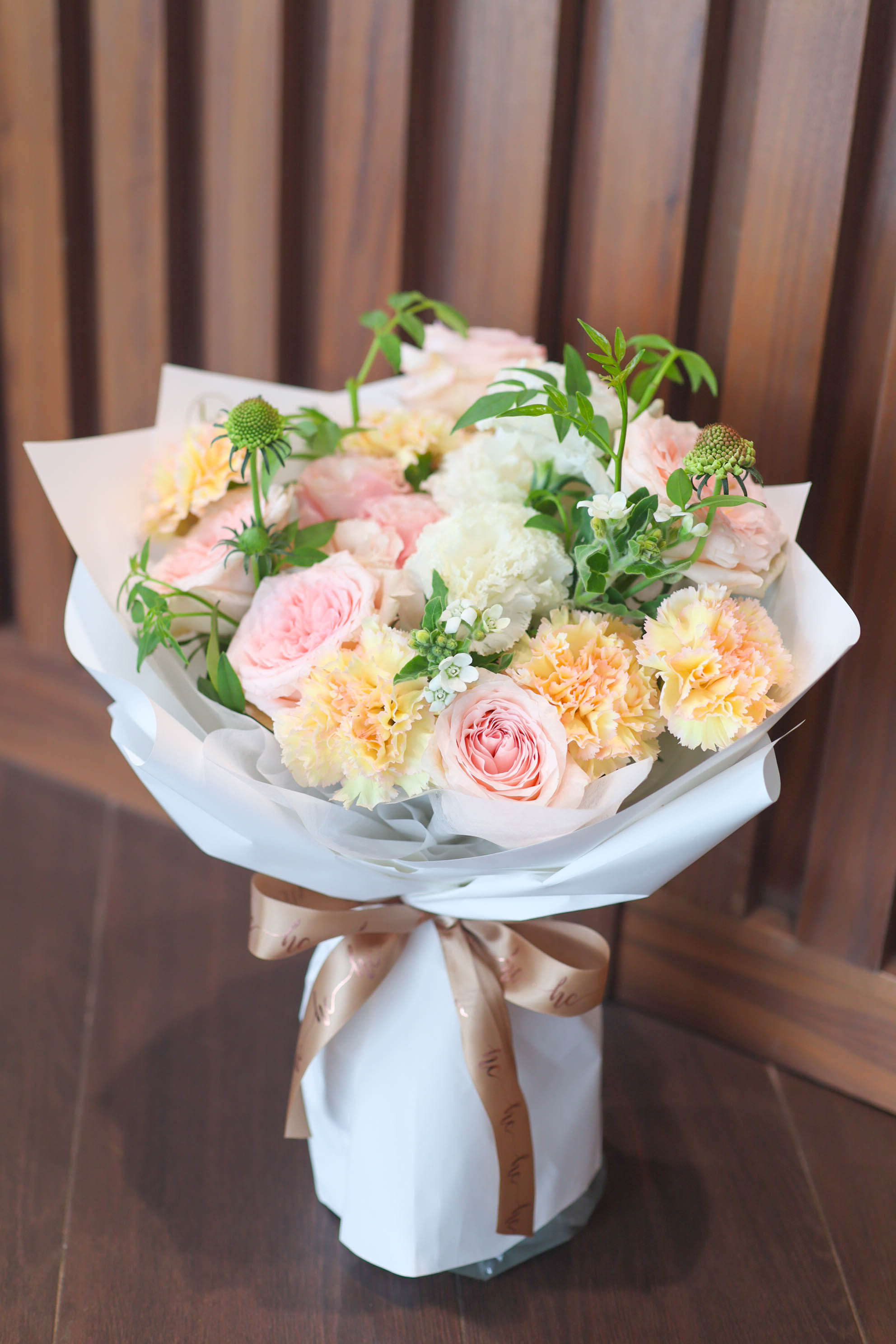 柔和色系 精緻搭配雙魚座玫瑰