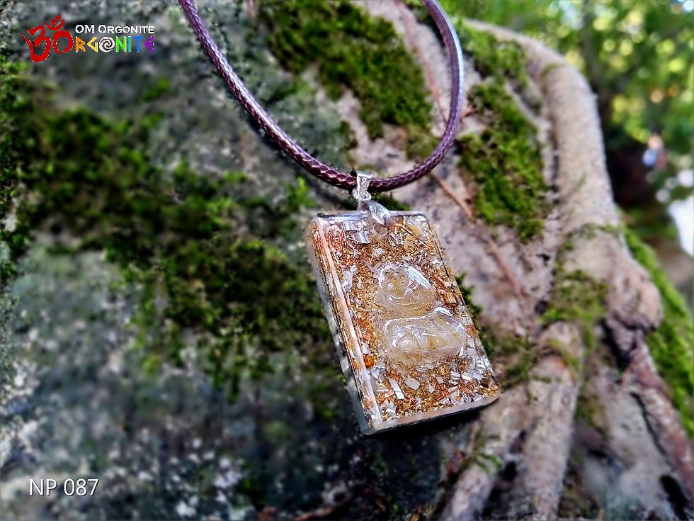 Thumbnail: Golden Rutilated Quartz Pendant / The Star of David Symbol