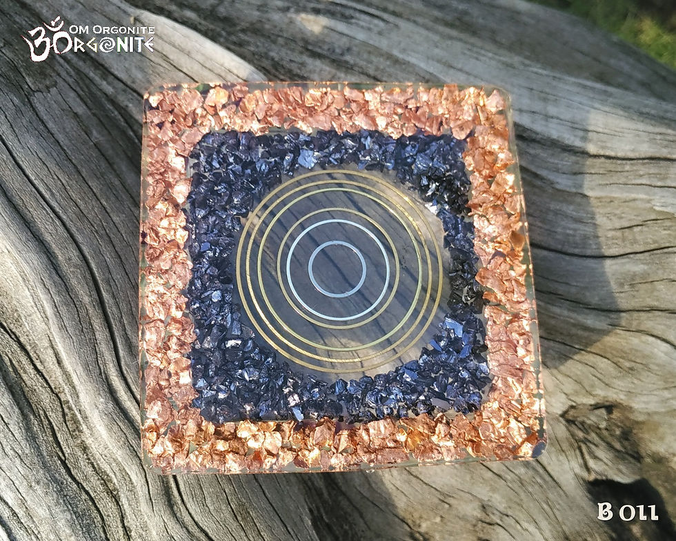 Thumbnail: Fluorite Crystal Container