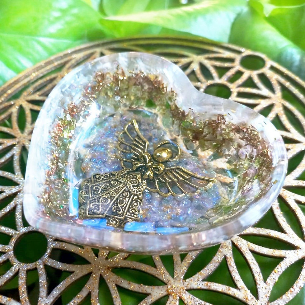 Thumbnail: Angel Heart-shaped Crystal Bowl