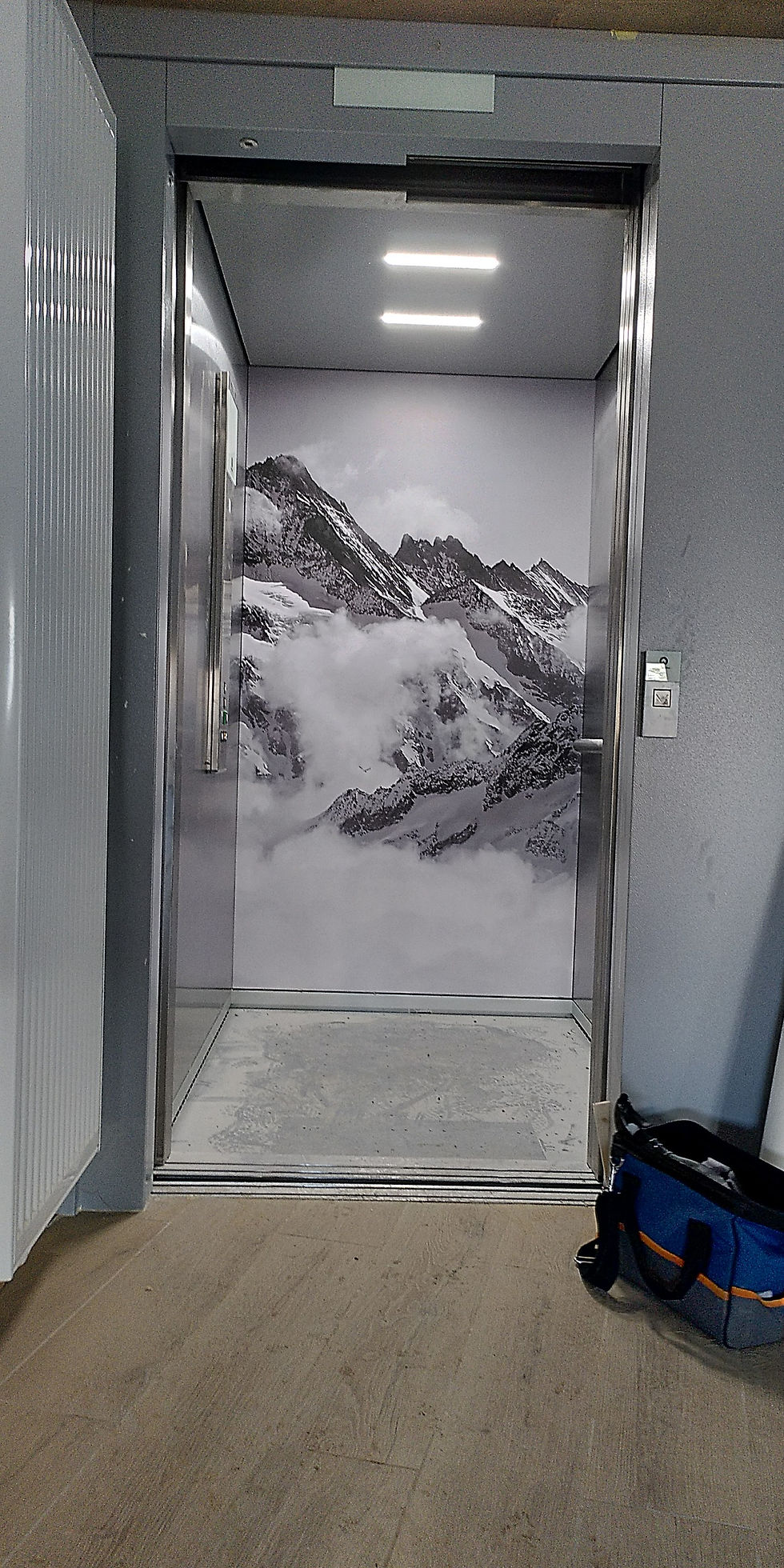 Habillage cabine d'ascenseur