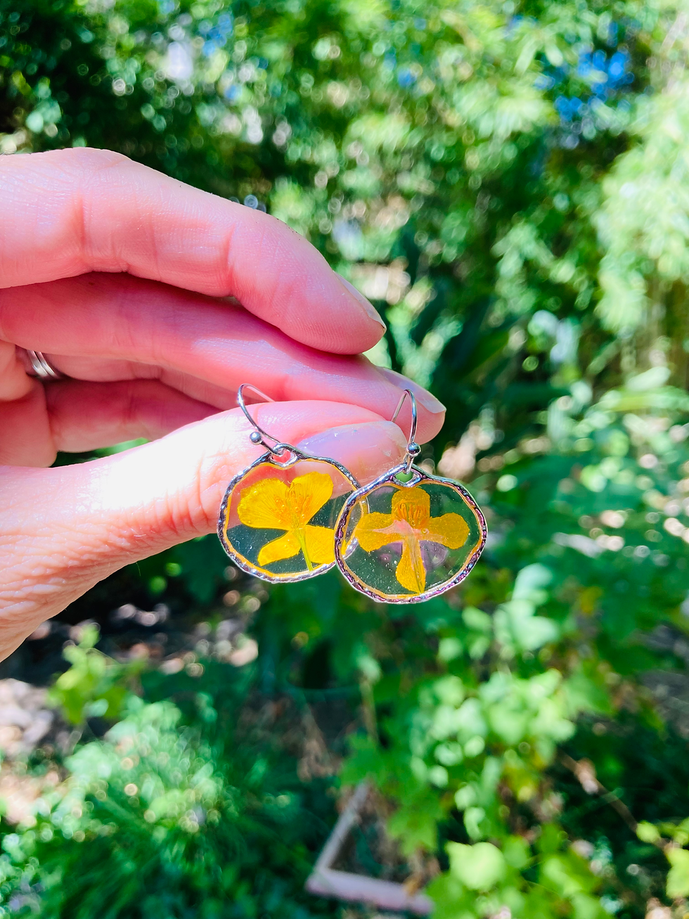 Thumbnail: California Poppy Earrings - Hammered Silver Toned Circle
