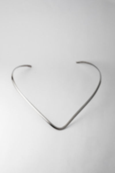 V-shaped silver neck ring
