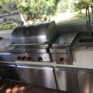 Outdoor Kitchen and Grill