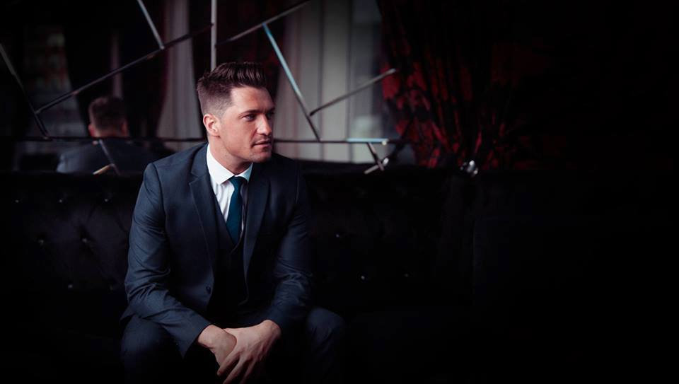 Halloween featuring Leighton Rafferty | volare