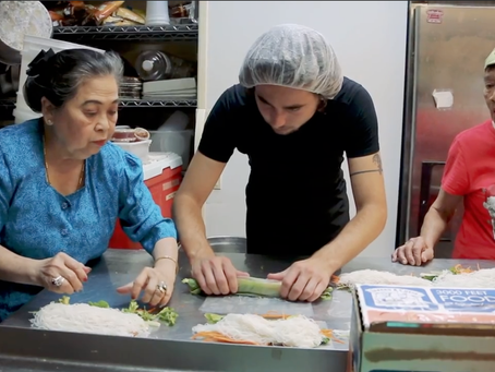 Five Minute Expert: Cooking at International Market