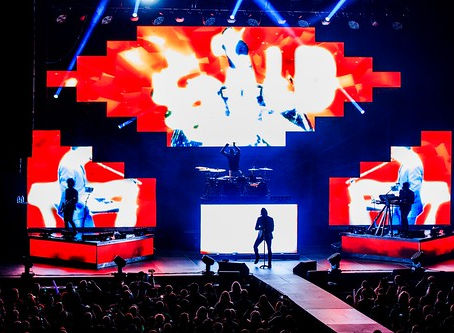 PHOTOS: Love Riot Tour