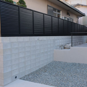 目隠しフェンスの施工