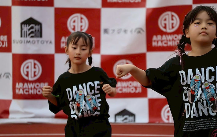 初心者の子どもたちのダンス