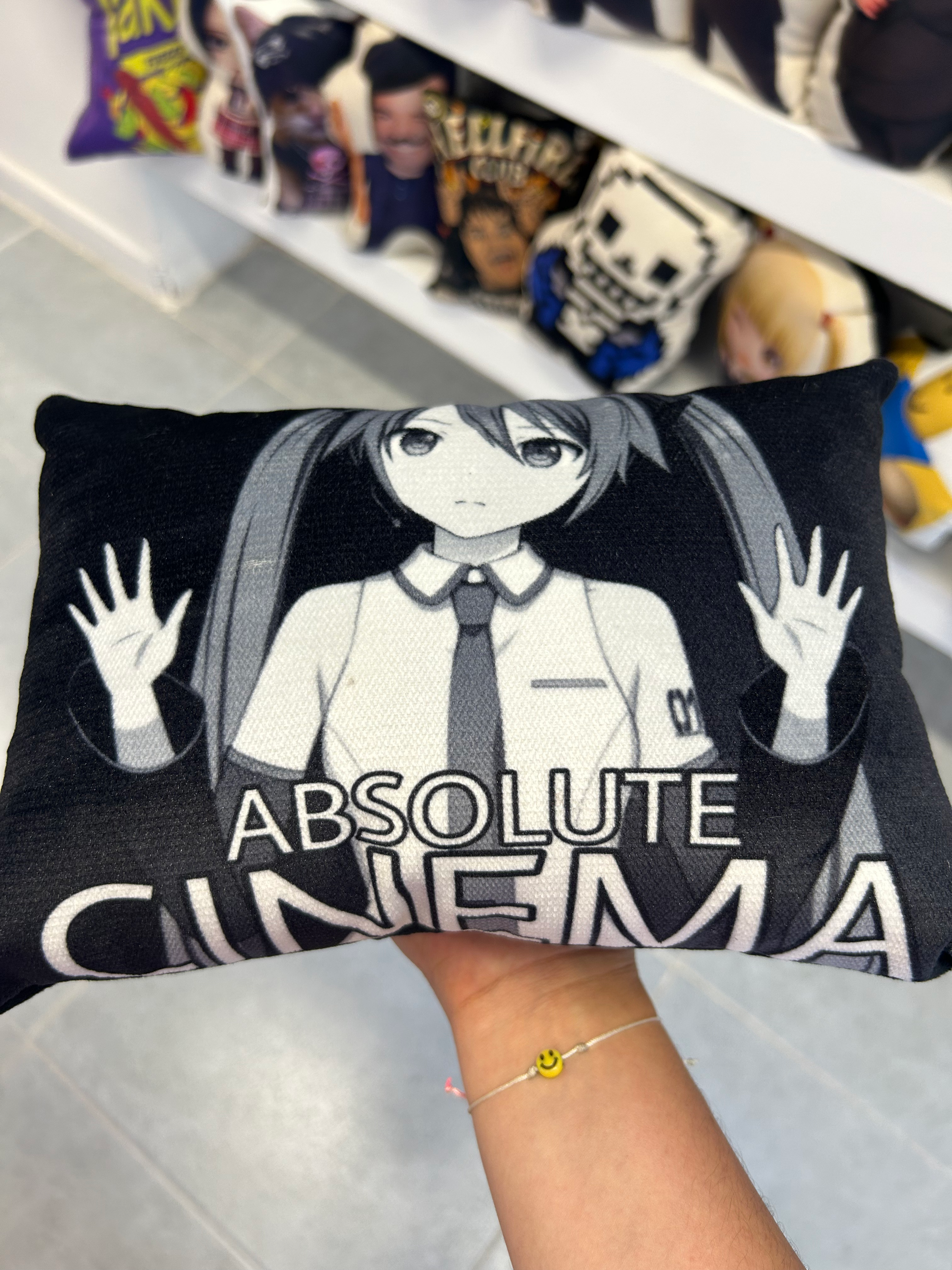 Cojin Miku Absolute Cinema