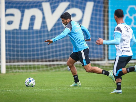 Luis Suárez relacionado para o jogo do Grêmio apesar das incertezas sobre sua carreira