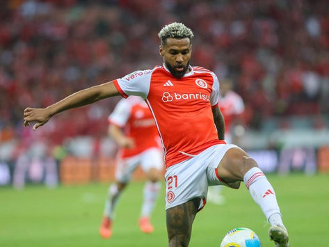 Pai do atacante Wesley, do Inter, morre em acidente de moto