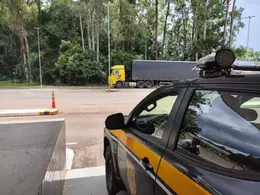 Caminhoneiro é preso em Erechim após dirigir 15 horas sem descanso e portar anfetaminas