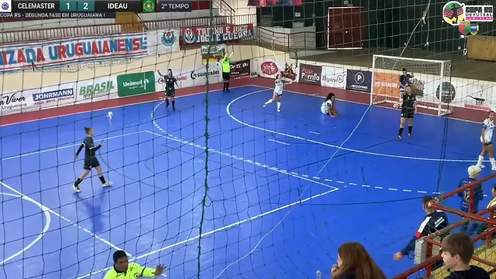 Dara marcou o terceiro gol da IDEAU nos segundos finais da partida | Foto: Reprodução / Youtube / Celemaster Uruguaianense