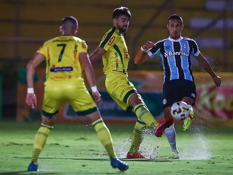 Grêmio perde para o Mirassol e sofre eliminação histórica na Copa do Brasil
