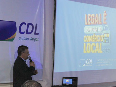Campanha 'Legal é Comprar no Comércio Local' é lançada em evento para comerciantes e autoridades