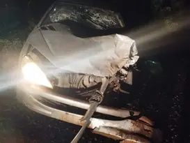 Colisão frontal na estrada de Erebango deixa três pessoas feridas