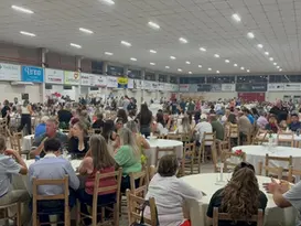 Lar dos Idosos e Lions Clube reúnem 700 pessoas em jantar para lançar projeto de "Creche do Idoso"