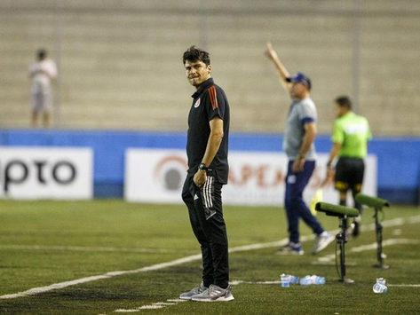 Após derrota do Inter para o São José, Medina afirma: "Não temos os jogadores adequados"