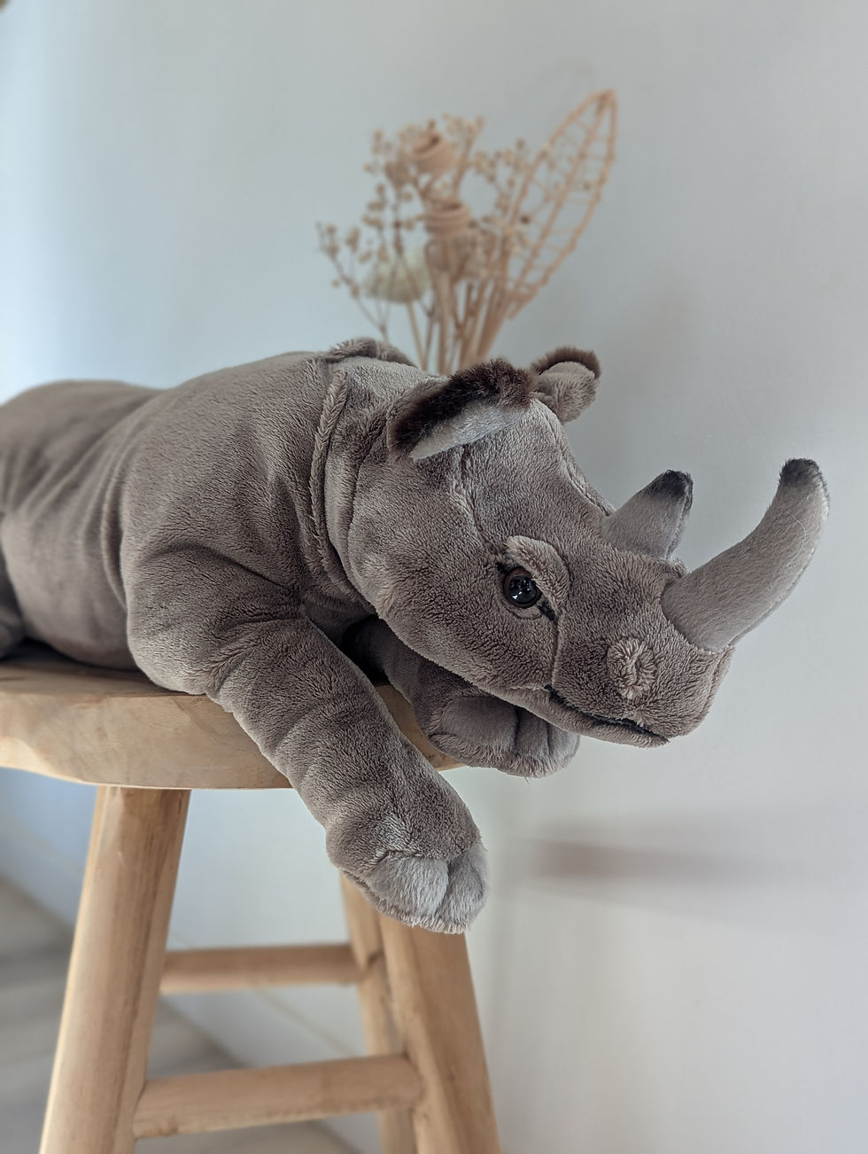 peluche rhinocéros 54 cm uni toys décoration chambre enfant jungle